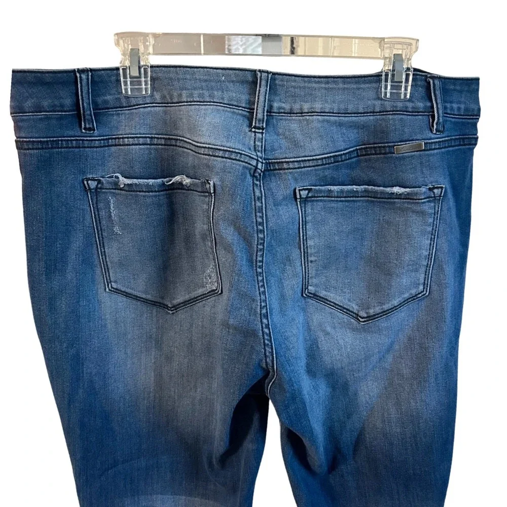 KanCan embrace chic
